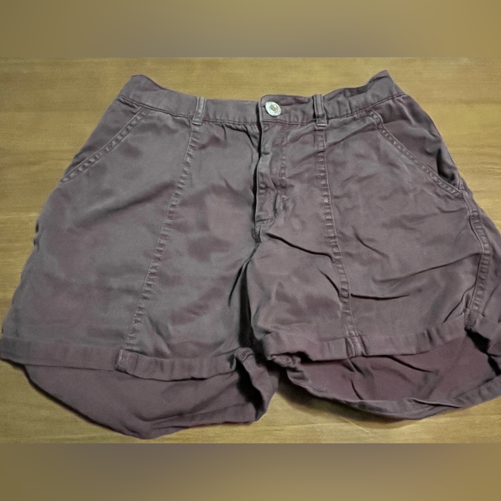 Women Maurices XS purple shorts with elastic band and pockets